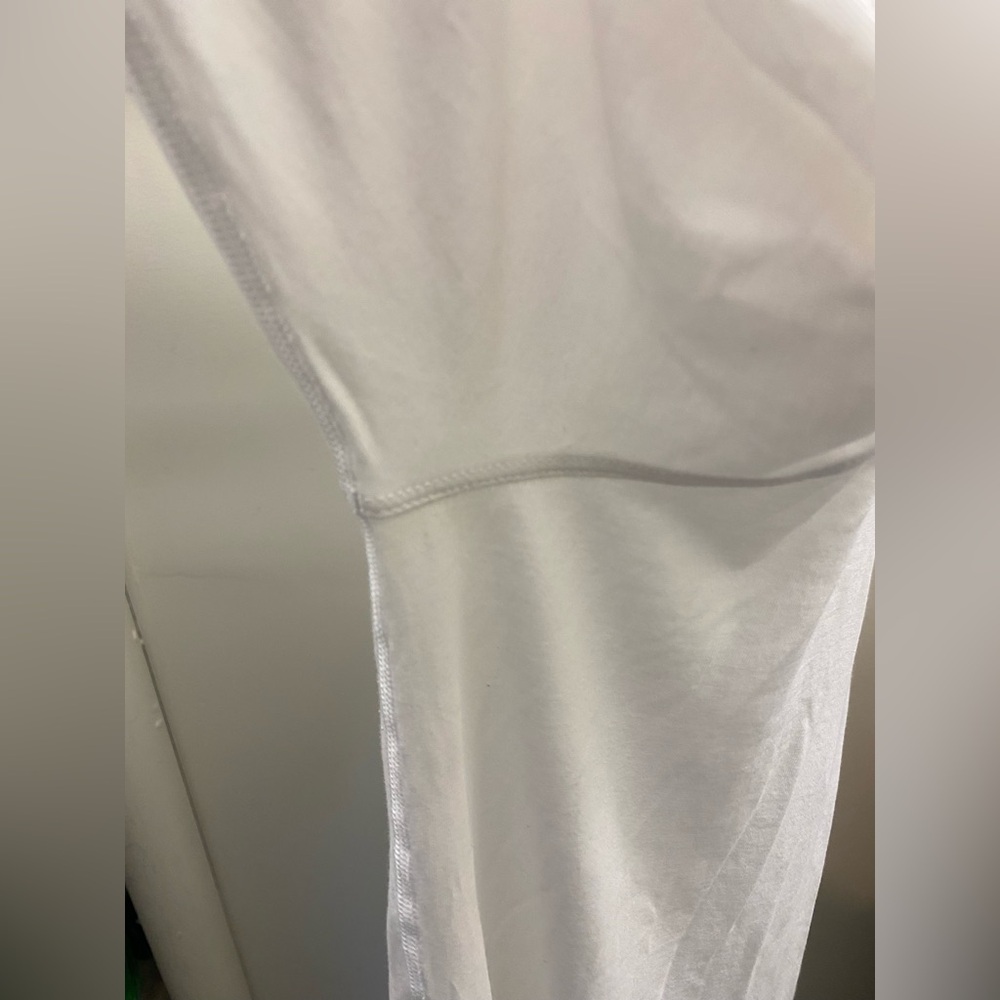 Lululemon Long Sleeve White Size 8 - Picture 12 of 16